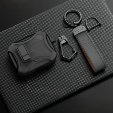 Чехол для AirPods Pro 2 с карабином, защелкой и подставкой, черный с матовым серым