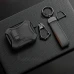 Чехол YILUYE для AirPods Pro 3 с карабином, защелкой и подставкой, черный с матовым серым Чехол YILUYE для AirPods Pro 3 с карабином, защелкой и подставкой, черный с матовым серым